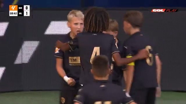 🦇 ¡El Academia VCF #ADNVCF 🦇 es una apisonadora! ¡Derrota al FC Barcelona - Masia para pasar a semifinales! 🚨 ¡Sigue #LALIGAFCFUTURES en GOL PLAY y en GolStadium! #LaLigaFuturesEnGol