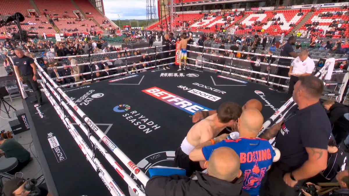 Ellis Price STOPS Jake Price in brutal fashion 💥