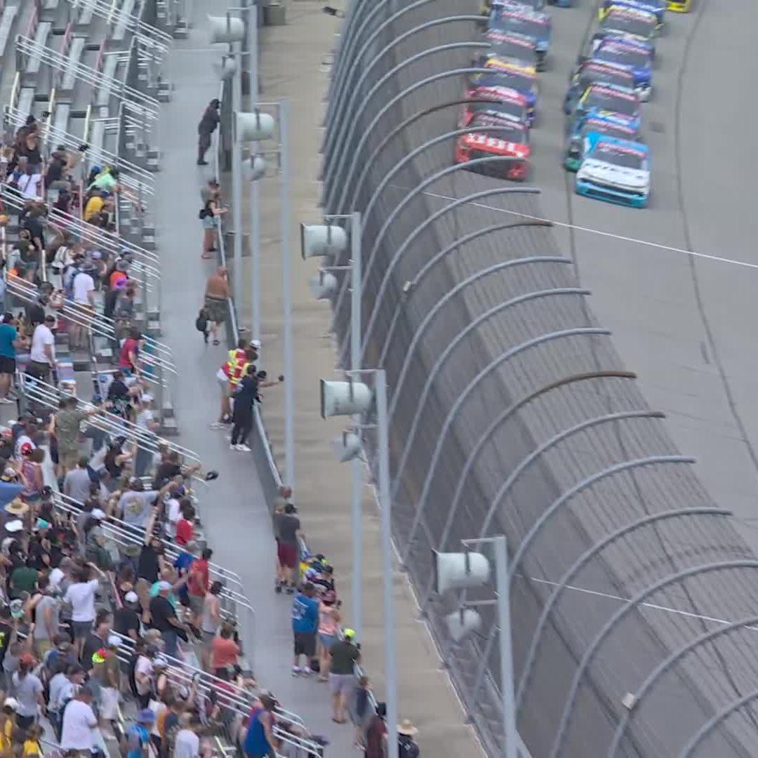 Trouble for multiple trucks on the restart!