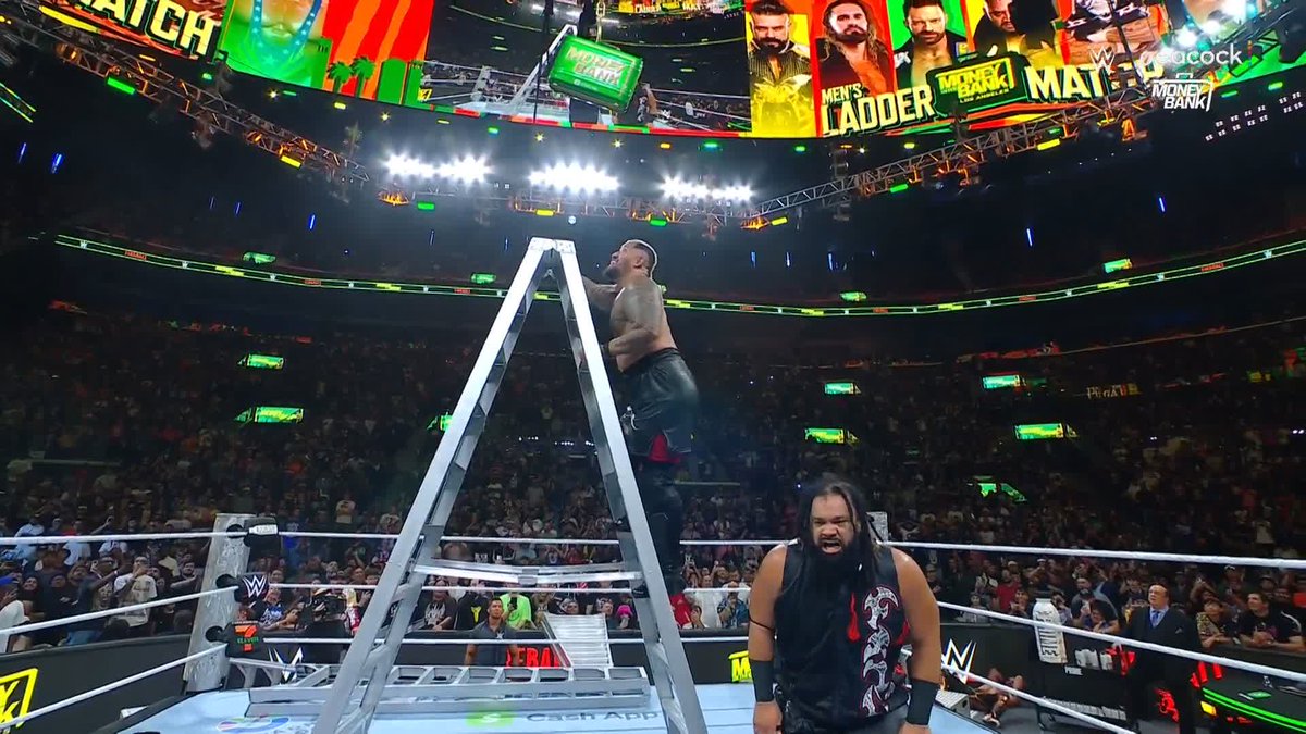 HE HATE HIM 😲 #MITB