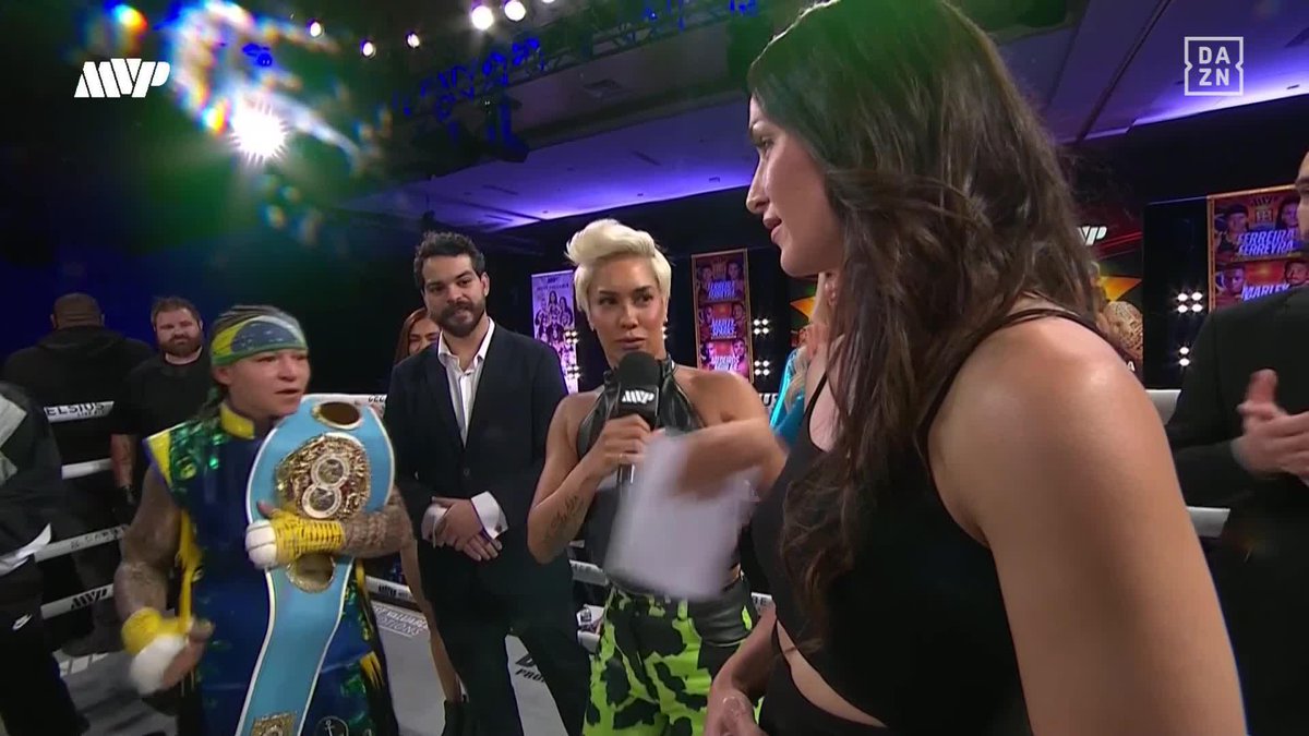 Unification fight NEXT⁉️ IBF champ Beatriz Ferreira and WBA champ Stephanie Han face off 👀 #FerreiraFerreyra
