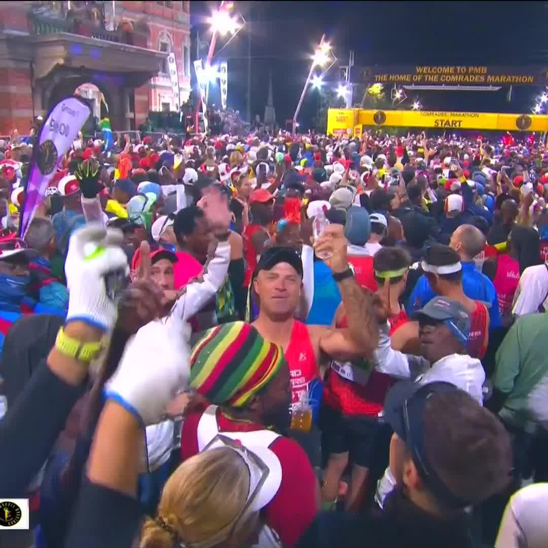 The vibes are always good when Shosholoza starts 🇿🇦🎶 📺 Stream #Comrades2025 on DStv: