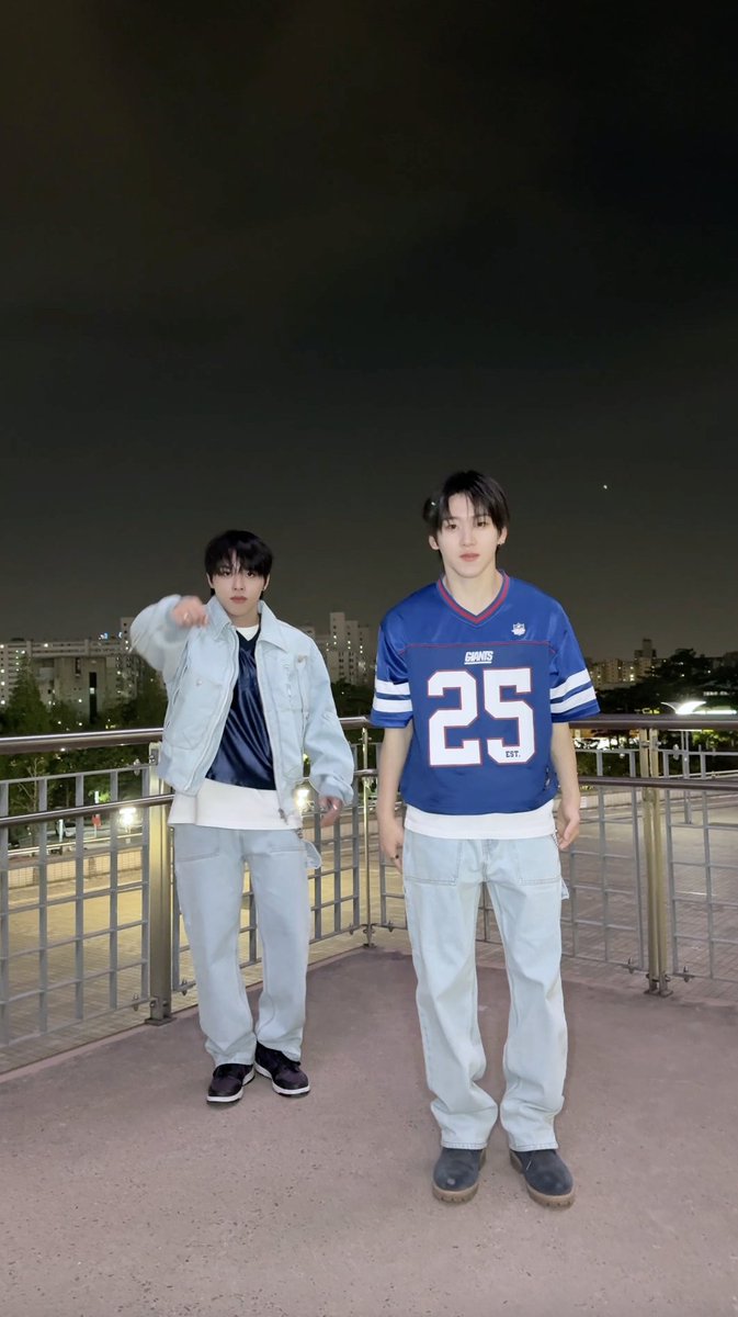 So stop what you're doing FREEZE - 🧊 #계훈 #아마루 #Kyehoon #Amaru #KickFlip #킥플립 #Kick_Out_Flip_Now #FREEZE