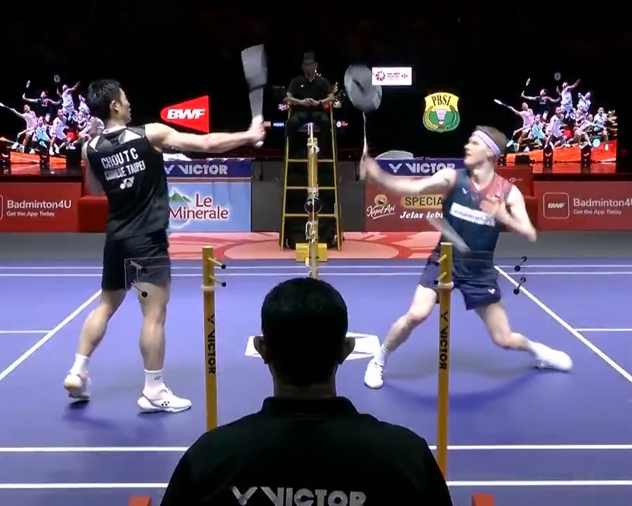 What a save! 🤯 Follow live action: HSBC Sport #BWFWorldTour #IndonesiaOpen2025