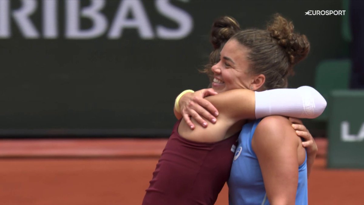 Che coppia, che ragazze! Il matchpoint di Jasmine Paolini e Sara Errani che non smettono di farci sognare e conquistano il loro trofeo a Parigi: il titolo del doppio femminile 🫂 #Tennis #RolandGarros #Errani #Paolini