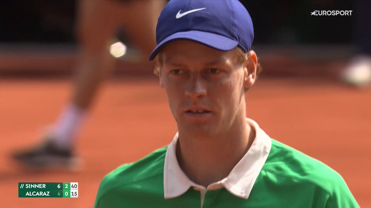 🎩 SHOWTIME EN ROLAND GARROS. El punto que nos han brindado Sinner y Alcaraz.