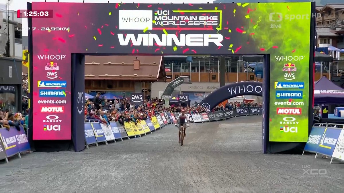 Také jste měli husí kůži? Ondřej Cink 🚵 v rakouském Leogangu pláchl všem a v cíli upustil uzdu emocím. 🤩 Dejte si dojezd českého borce ještě jednou! 🫵 Více 👉