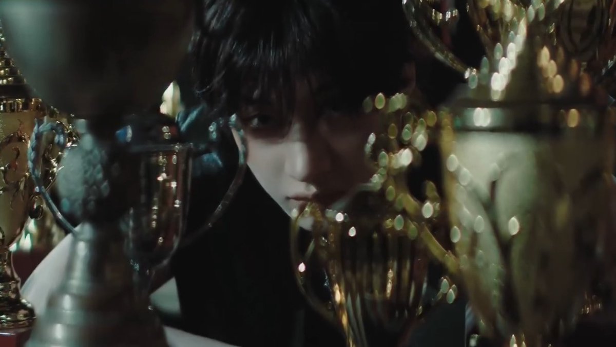 #StrayKids drops first music video teaser for their upcoming Japanese release "Hollow." Out June 18th! 🔥 🔥 #スキズ #SKZ_Hollow #스트레이키즈 Stray Kids Stray Kids_JP