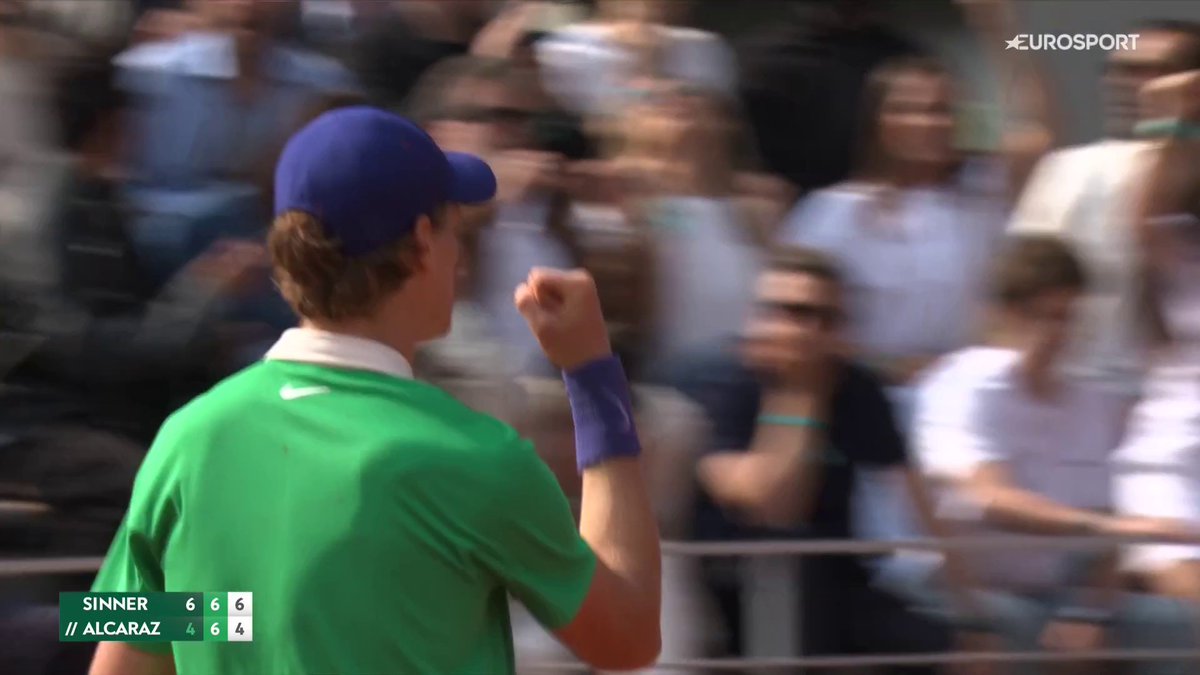 ๐ Esto se pone ๐๐๐ ๐พ๐๐๐๐๐ผ ๐ผ๐๐๐๐ฝ๐ผ ๐ Jannik Sinner gana el segundo set de la gran final ante Carlos Alcaraz en el tie-break ๐ช๐ธ ยฟVeremos una remontada ๐ฬ๐๐๐๐? #RolandGarros