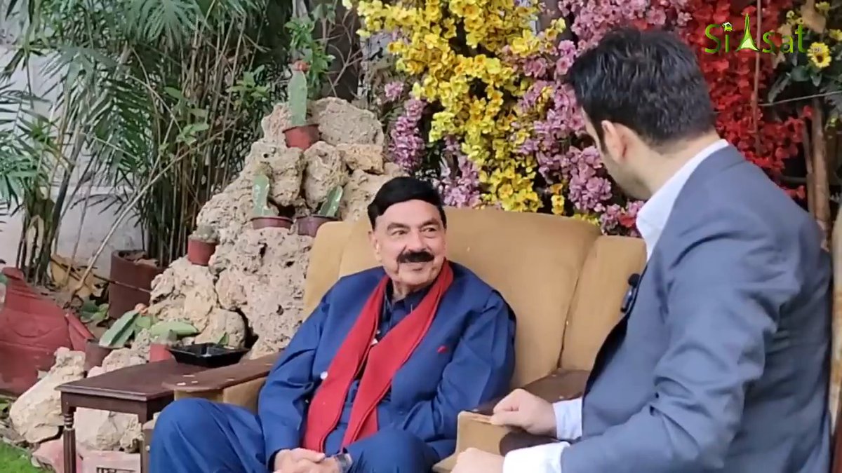 میرا دل کرتا ہے ایسا کمرہ ملے جہان چیخ چیخ کر روؤں انکھوں میں انسو ۔۔ یہ شیخ رشید کو کیا ہو گیا میں مروں تو یاد رکھنا میں نے عمران خان ۔۔ وہ نام لے کر گالی دیتے تھے ۔۔ @shkhrasheed