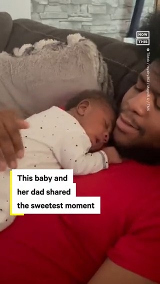 The sweetest moment was shared between this father and his newborn daughter ♥️