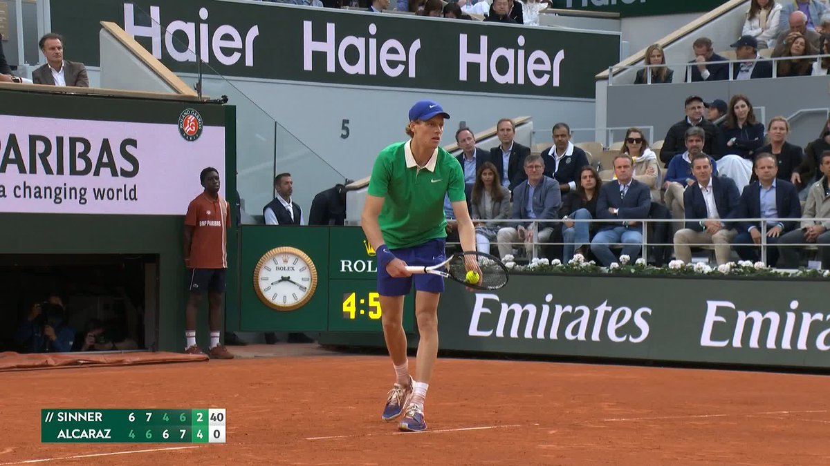 4 hours and 51 minutes of play, and they're still hitting shots like this 💫 #RolandGarros