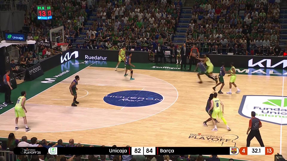 😱😱😱😱😱😱 EMPATA EL PARTIDO UNICAJAAAA EMPATA EL PARTIDO A SEGUNDOS DE QUE TERMINE QUÉ LOCURA, QUÉ TREMENDA LOCURA ESTAMOS VIVIENDO EN EL #PlayoffLigaEndesa 📺 Vamos por Movistar Plus+ | UnicajaCB #PlayoffLigaEndesa | #ConectaConTuPasion
