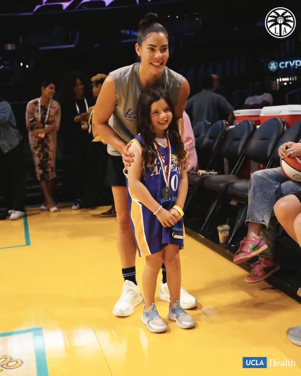 Kelsey Plum’s biggest fan just had a dream come true. 7-year-old Carey traveled from Vegas to LA for heart surgery at UCLA Health - first making sure to cheer on her favorite player. Carey got to watch Kelsey warm up & meet her before tip-off. Wishing Carey a speedy recovery!