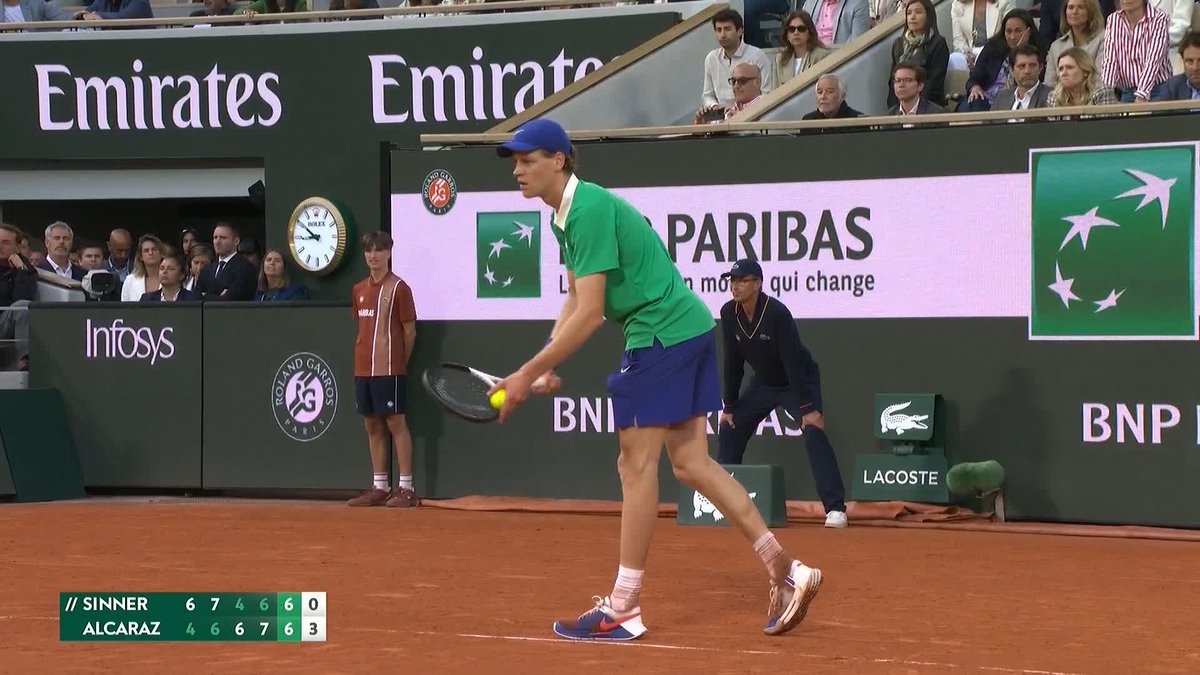 CARLOS YOU CANNOT BE SERIOUS #RolandGarros