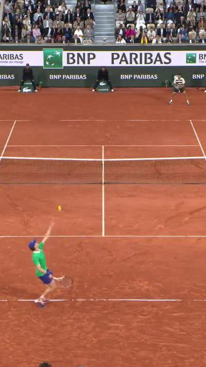 El punto final de un partido que pasará a la historia. Hoy solo nos queda agradecer a Carlos Alcaraz y Jannik Sinner por un tenis ESPECTACULAR e INOLVIDABLE.