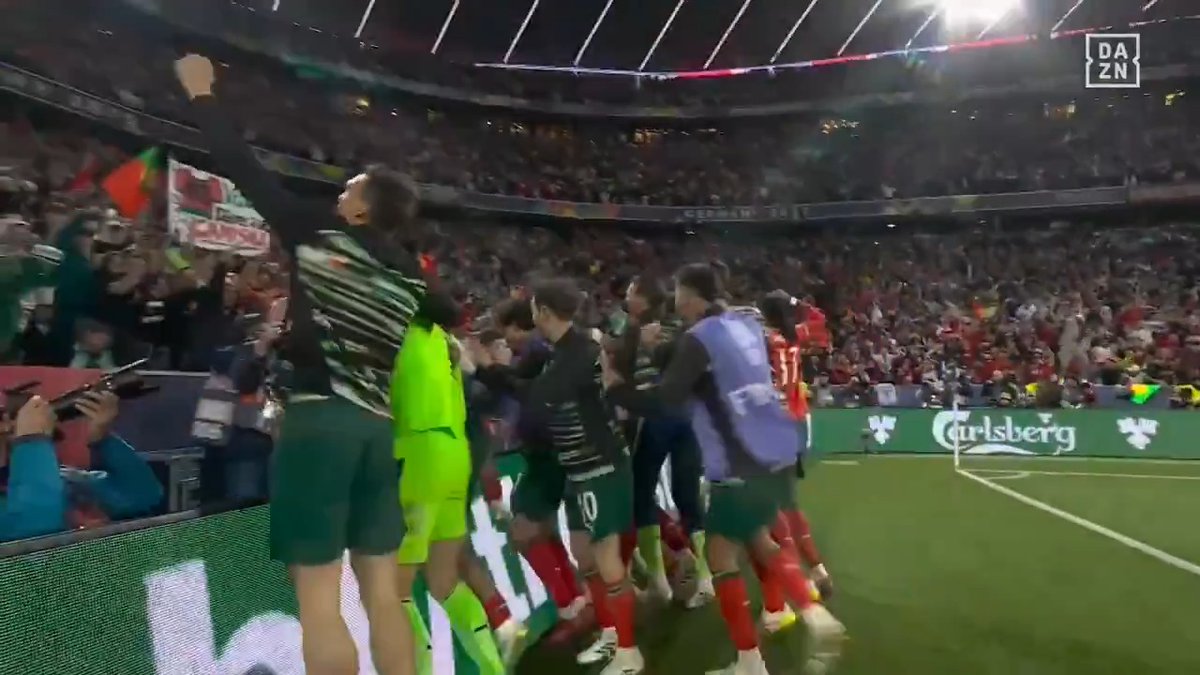 トロフィーを勝ち取ったのはポルトガル！ 🏆UEFAネーションズリーグ 決勝 #ポルトガル vs #スペイン ／ PK戦にまでもつれ込んだ激闘を制し ネーションズリーグ2度目の優勝を果たす ＼ #ABEMAdeDAZN #ABEMA