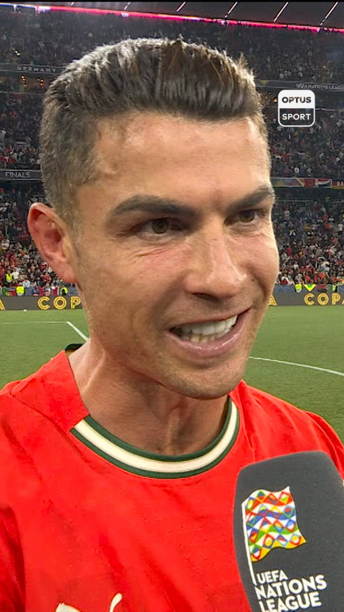 Cristiano Ronaldo just loves Portugal 𝙎𝙊 𝙈𝙐𝘾𝙃 😍 ‘Winning titles is the pinnacle. Captaining this generation makes me so proud!’
