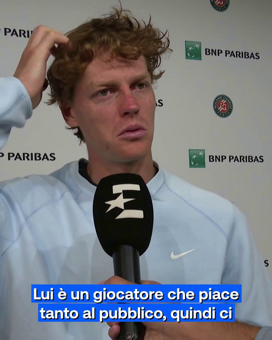 SINNER SUL TIFO PER ALCARAZ 🗣️ "Il pubblico è importante in questo sport, a volte ti aiuta, e credo che a volte ha aiutato anche me" 👏👏👏 #Tennis #RolandGarros #Sinner #Alcaraz