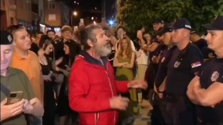 Dobrim, pristojnim...To je naše oružje! Više je ovo od igre, a igra se nastavlja! Do pobede dragi ljudi! 🤎🌹