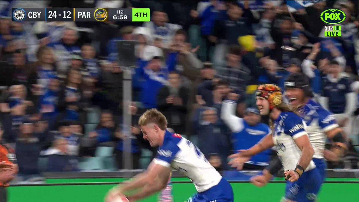 WHO WRITES THESE SCRIPTS⁉️ Lachlan Galvin scores his first try for the Bulldogs 🤯 📺 Watch #NRLBulldogsEels on ch.502 or stream on Kayo: ✍️ BLOG 🔢 MATCH CENTRE