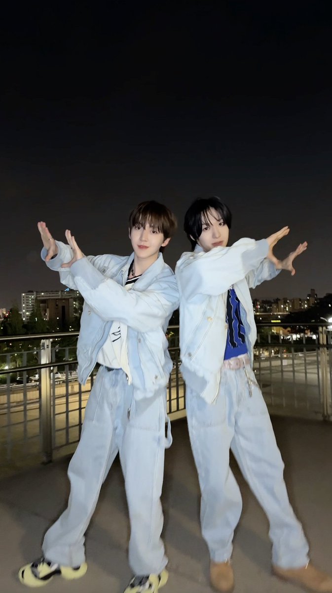 동듀 FREEZE - 🧊 #동화 #동현 #Donghwa #Donghyeon #KickFlip #킥플립 #Kick_Out_Flip_Now #FREEZE