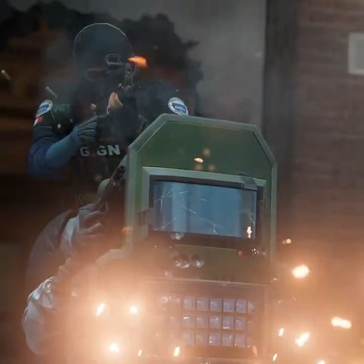 Rainbow 6 Siege X drops June 10th with huge changes coming to the game #Ad - Enhanced maps - New 6v6 game mode with respawns - New destructible elements - Advanced rappel mechanics