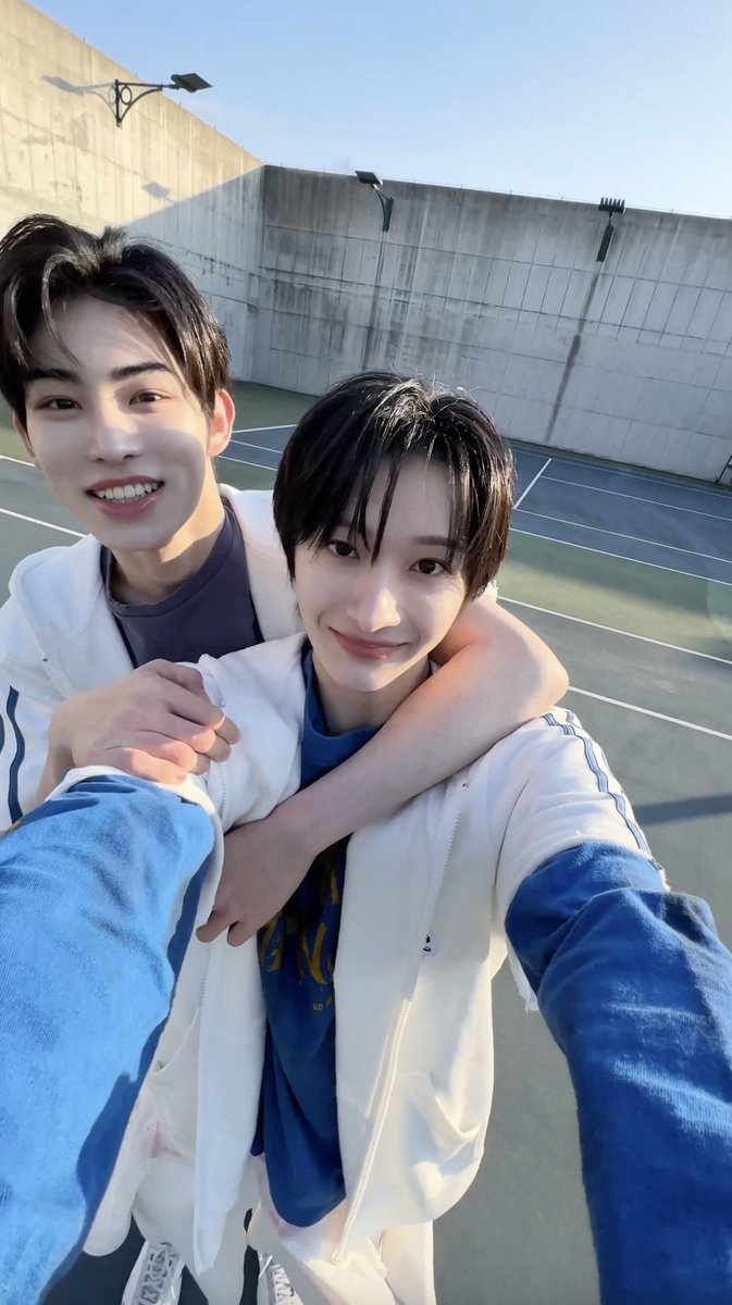 Run away 🏃‍♂️‍➡️ #동화 #민제 #Donghwa #Minje #KickFlip #킥플립 #Kick_Out_Flip_Now #FREEZE