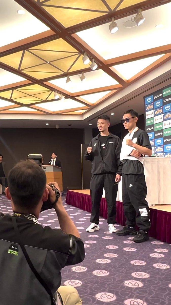 【一夜明け会見】『Prime Video Boxing 13』 西田凌佑選手 「“西田”という声も聞こえた。 歓声の多さにパワーをもらった。」 待ちに待った中谷選手との統一戦。 そして会場に響き渡った西田コール。 怒涛の展開が続いた試合中の胸の内を語る。 ▼プライムビデオで見逃し配信中 #プライムビデオボクシング