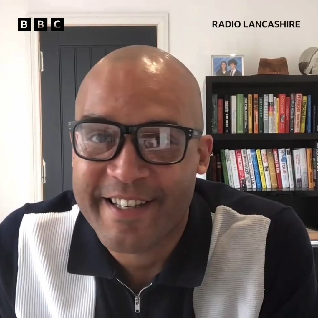 ⚽ "It was hard winning the show, but it was even harder keeping it a secret from my mum for seven months. My mum was beside herself." Former #Burnley, #Blackpool and #Preston North End defender Clarke Carlisle secured the £100,000 top prize for charity in the '1% Club' TV quiz