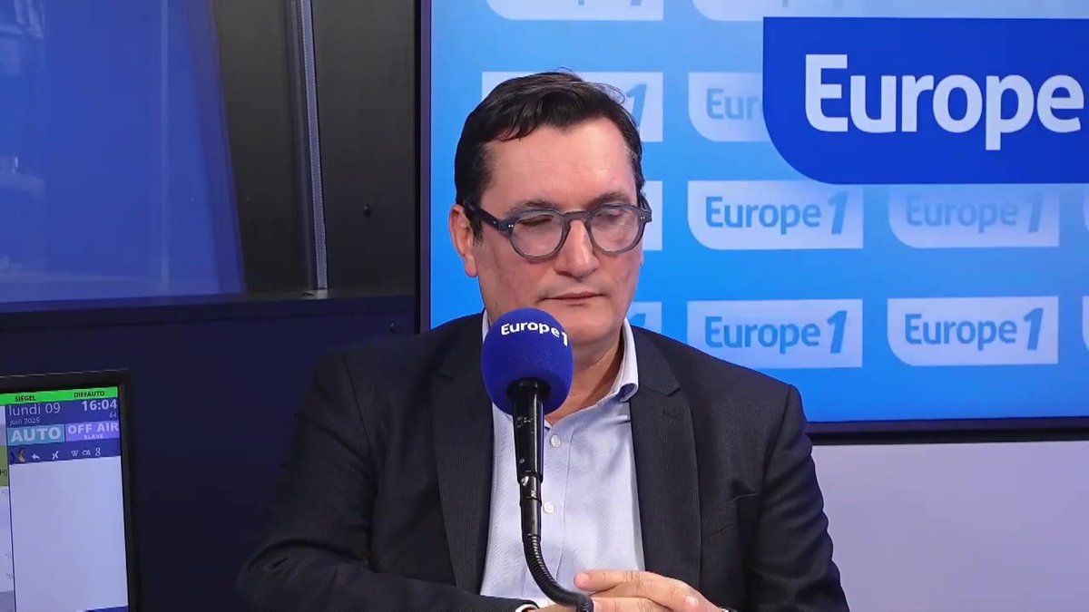 « T18, c’est la plus grosse rigolade de l’histoire […] J’ai jamais vu une cata pareil », affirme Cyril Hanouna, dans #OMSLT sur #Europe1.