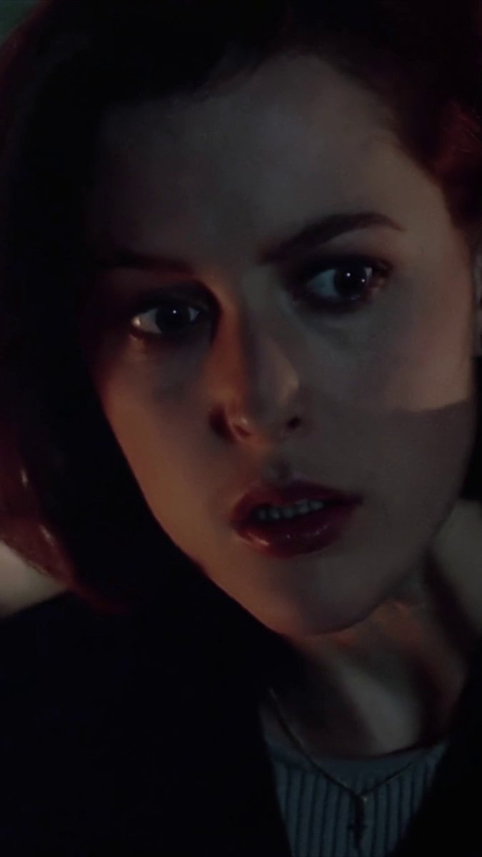 When your boss won't stop bugging you 🪳 Stream The #XFiles on Hulu! #MonsterOfTheMonth (The #XFiles S5E19 "Folie à Deux")