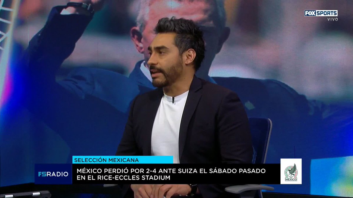 '¿POR QUÉ NO MANDAS A RAFA MÁRQUEZ CON LOS CHAVOS A LA COPA ORO?' 🇲🇽 🤔 Rubén Rodríguez 👤 insiste en que Javier Aguirre ha hecho una mala planeación con el Tri 💢 #FSRadioMX