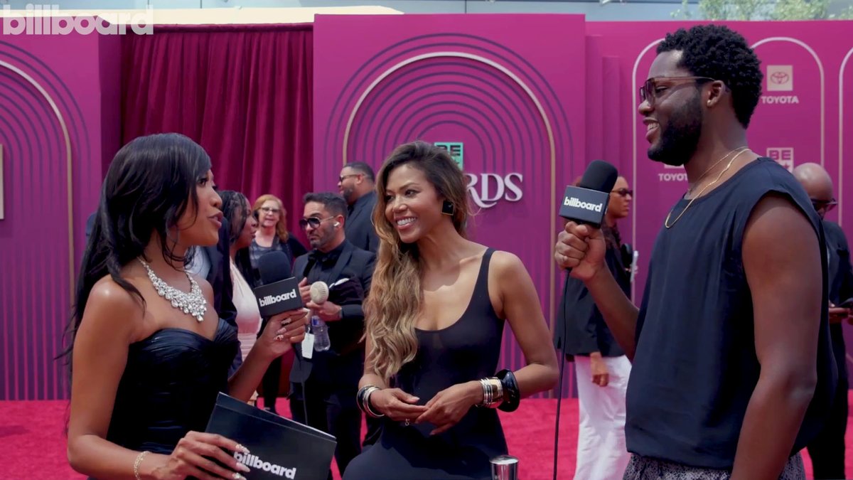 “1 Thing” turns 20 this year — and AMERIE 에므리 is reflecting on the legacy of her timeless hit and how fans showed up for her Tiny Desk. 👑🎶 #BETAwards