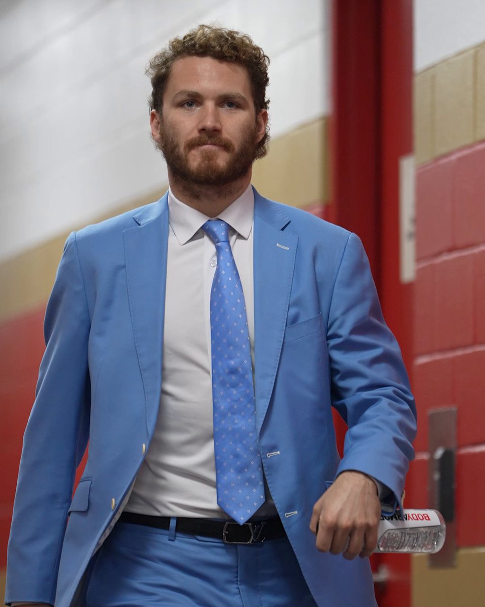 Back in the Sunshine State 🔥 #StanleyCup 📺: Edmonton Oilers vs. x - Florida Panthers Game 3 TONIGHT at 8p ET on NHLonTNT, Sports on Max, Sportsnet, and TVA Sports