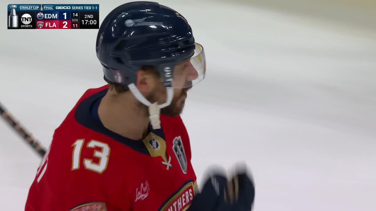 SAM REINHART GETS IT RIGHT BACK FOR THE PANTHERS 😱