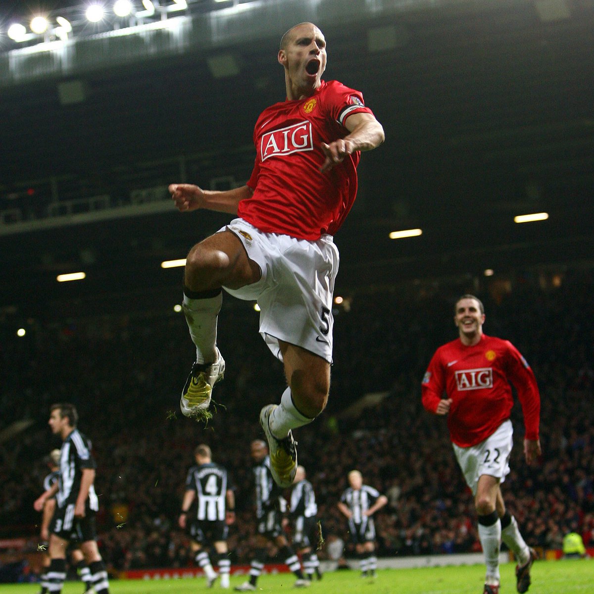 Cool as ice Rio Ferdinand 🧊