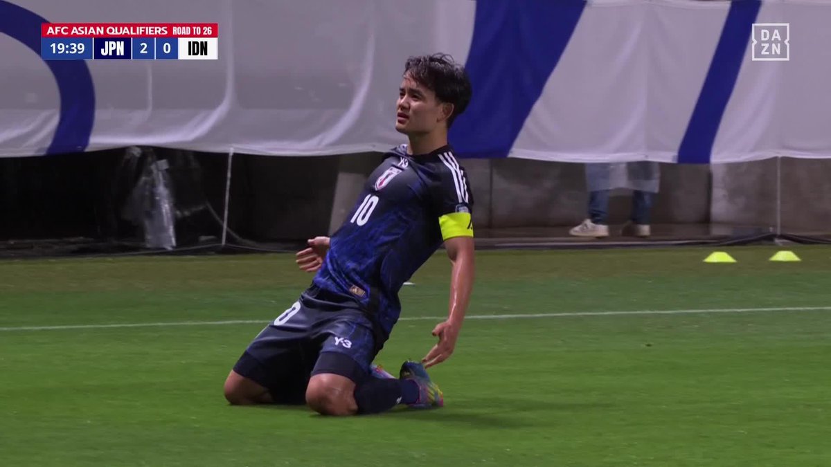 🇯🇵 キャプテン #久保建英 が追加点！⚽ ショートコーナーから鎌田大地とのパス交換でPA内へ侵入した久保建英。 最初のシュートはGKにセーブされるも、こぼれ球を拾った町野修斗からパスを受けシュートを決めた。 #SAMURAIBLUE #日本代表 #サッカー日本代表 🎥：DAZN Japan