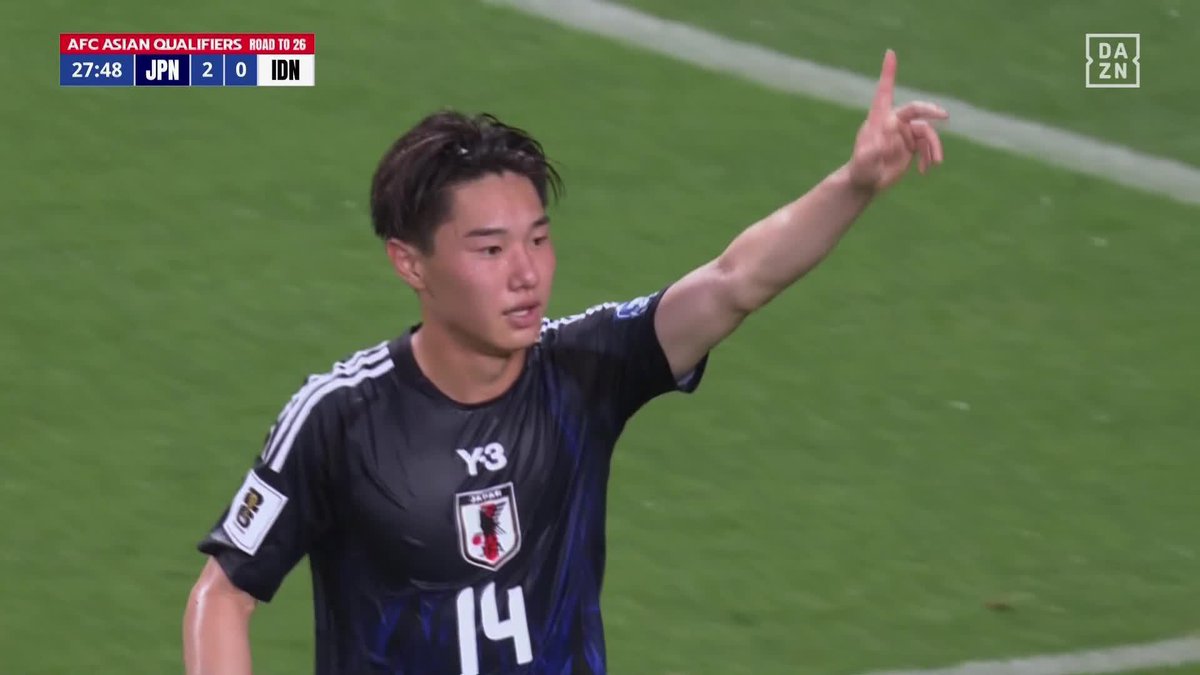 デビュー戦で持ち味発揮 三戸舜介がドリブル突破 アシストに続きゴールを狙う 🏆AFCアジア最終予選 🆚日本×インドネシア 📺#DAZN ライブ配信 最強の #代表みようぜ
