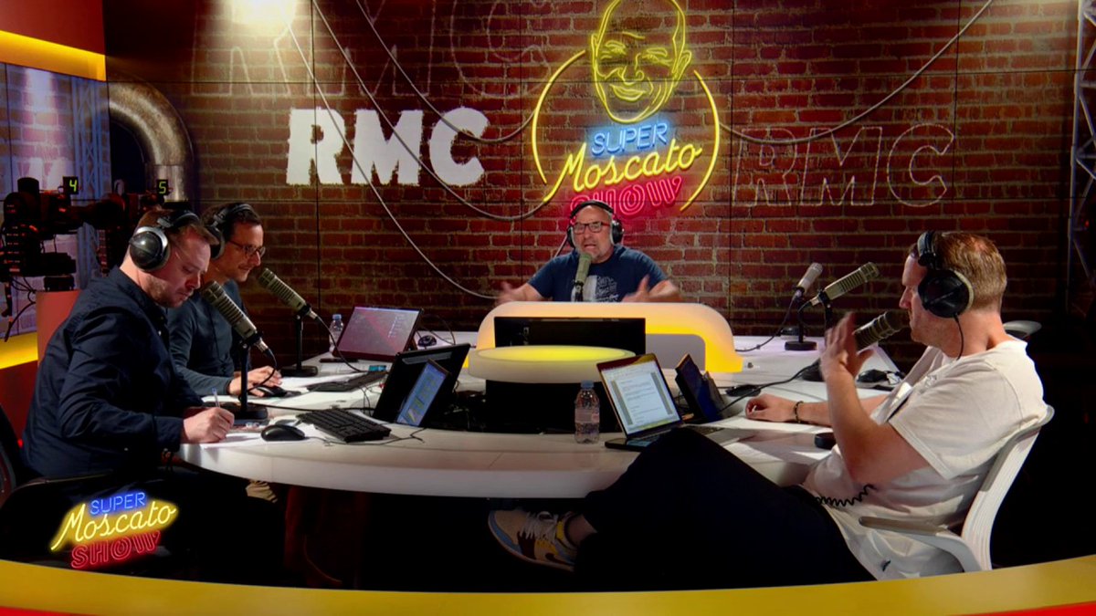 La théorie de Di Meco sur le Ballon d'Or. 🗨️ "Pour les gamins d'aujourd'hui, qui ont une culture foot instantanée, le marqueur ultime de la reconnaissance, c'est cette récompense"