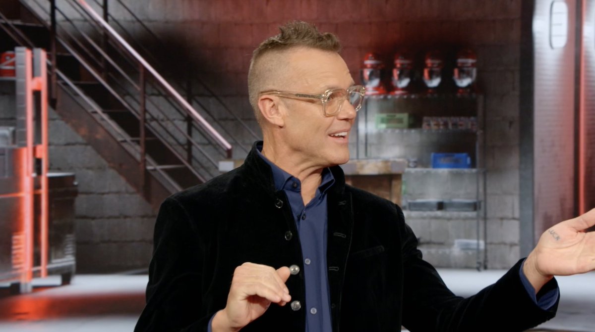 Everyone needs salt in this challenge, and only one chef has it. Host Brian Malarkey is looking to change that, but it comes at a cost as he puts the Golden Basket up for auction 👀 #CutthroatKitchen > Tuesday @ 9|8c 🔪