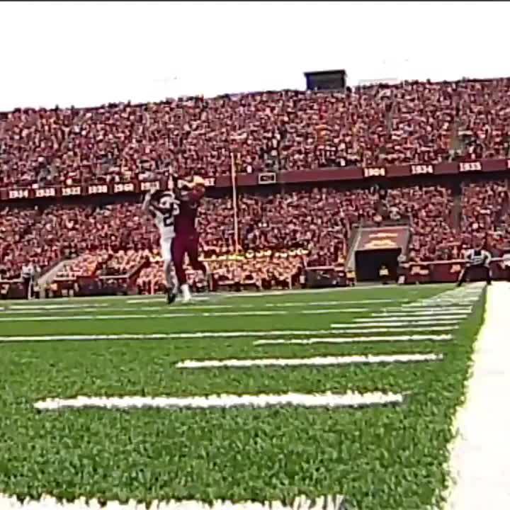 Reliving Tyler Johnson's 2019 season at Minnesota just to feel something 🤩🔥