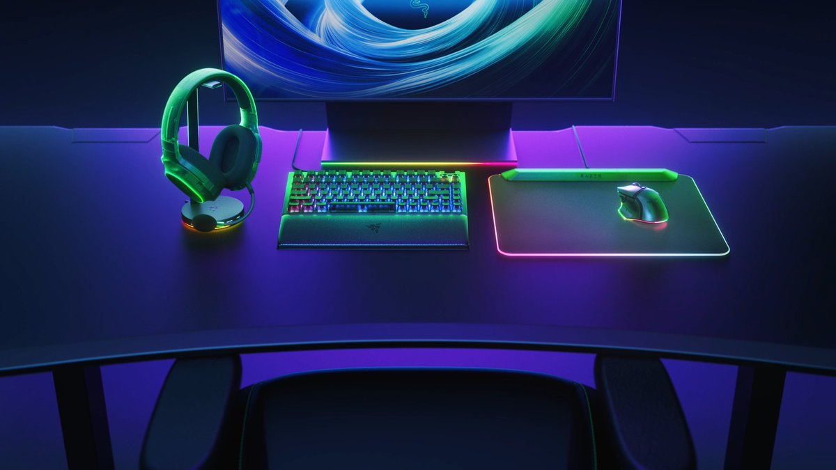 Une nouvelle collection est arrivée ! Conçue pour celles et ceux qui apprécient les moindres détails de leur équipement gaming, la collection Razer Phantom est un ensemble de périphériques entièrement translucides offrant un aperçu de leur intérieur, tout en sublimant le Razer Chroma RGB avec une brillance époustouflante. Plus d'infos sur :