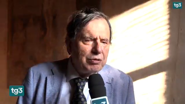Il CNR, il più grande ente di ricerca italiano, è senza presidente e con il consiglio d'amministrazione scaduto. Così molti progetti strategici per il Paese sono fermi. Al Tg3 la preoccupazione dei ricercatori e del premio Nobel Giorgio Parisi