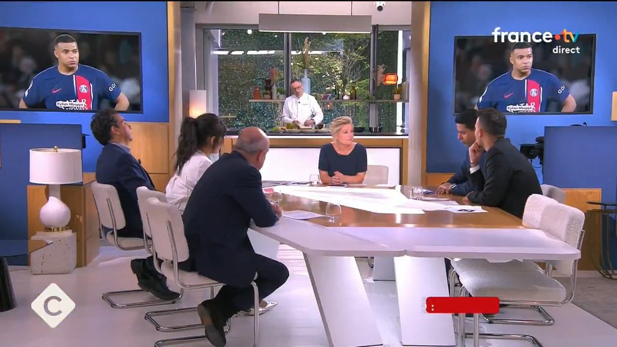 “Je n’ai pas de regret pour Mbappé. Je remercie Kylian, Zlatan. Ils ont été très importants pour le club. On a eu la chance cette année, sans lui, mais je lui souhaite le meilleur pour la suite, au Real — tant qu’il n’est pas en face du PSG.” Nasser Al-Khelaïfi dans #CàVous