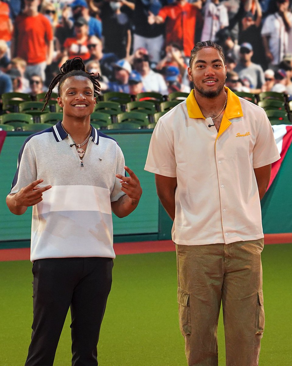 There was no shortage of lefty power in the building today! Big thanks to Washington Nationals stars CJ Abrams and James Wood for stopping by the MLB Network studios!
