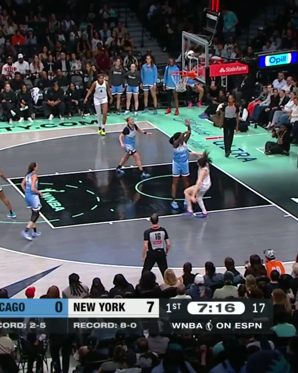 Breanna Stewart downs the circus shot 💪