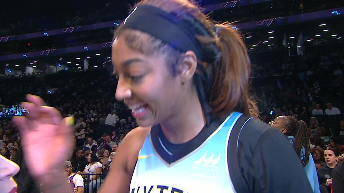 Angel Reese with the assists on and off the court 🧡😂