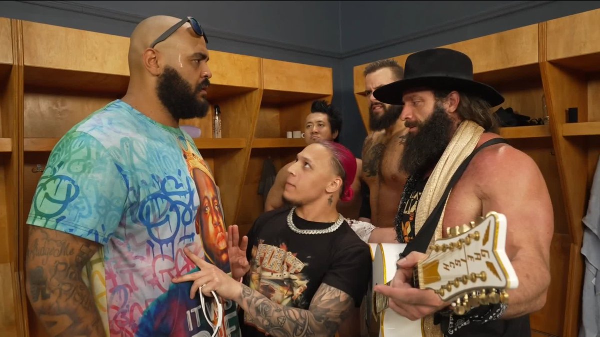 .KC Navarro and A.J. FRANCI$ 💰 have some words for 稲村愛輝 and Josh Briggs, but ELIJAH wasn't having it... 😳 #WWENXT