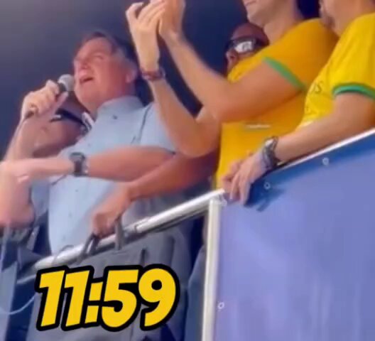Do grito de "canalha" ao pedido de vice: Bolsonaro se humilha diante de Alexandre de Moraes